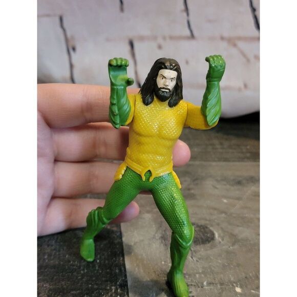 Burger King DC Comics Aquaman toy figure 2018 - Picture 1 of 5